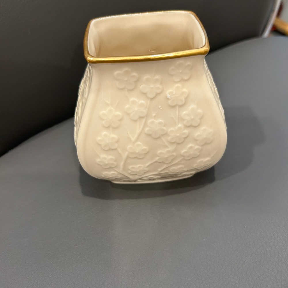 Vintage Lenox Small Ivory Floral Vase with a Gold Rim - Excellent Condition